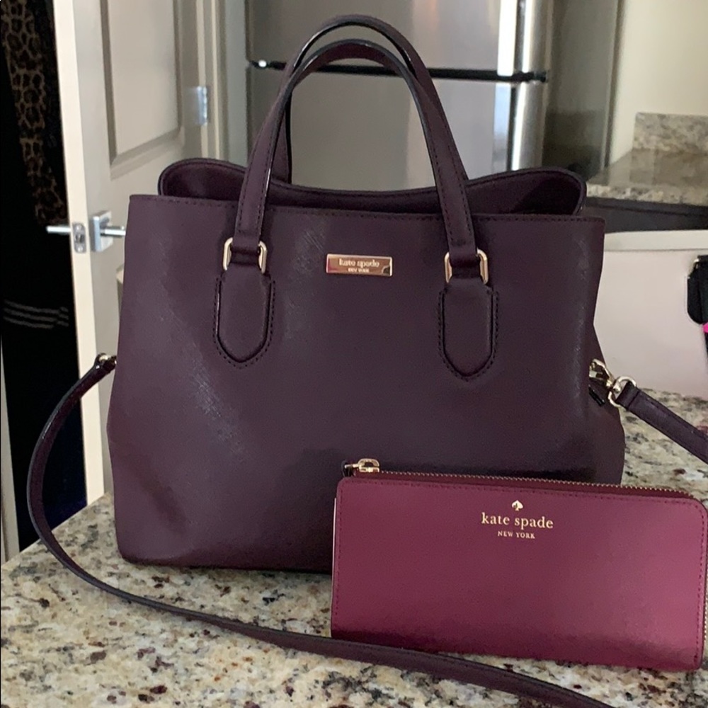 NWOT!! Kate Spade Berry Wallet/Crossbody Set